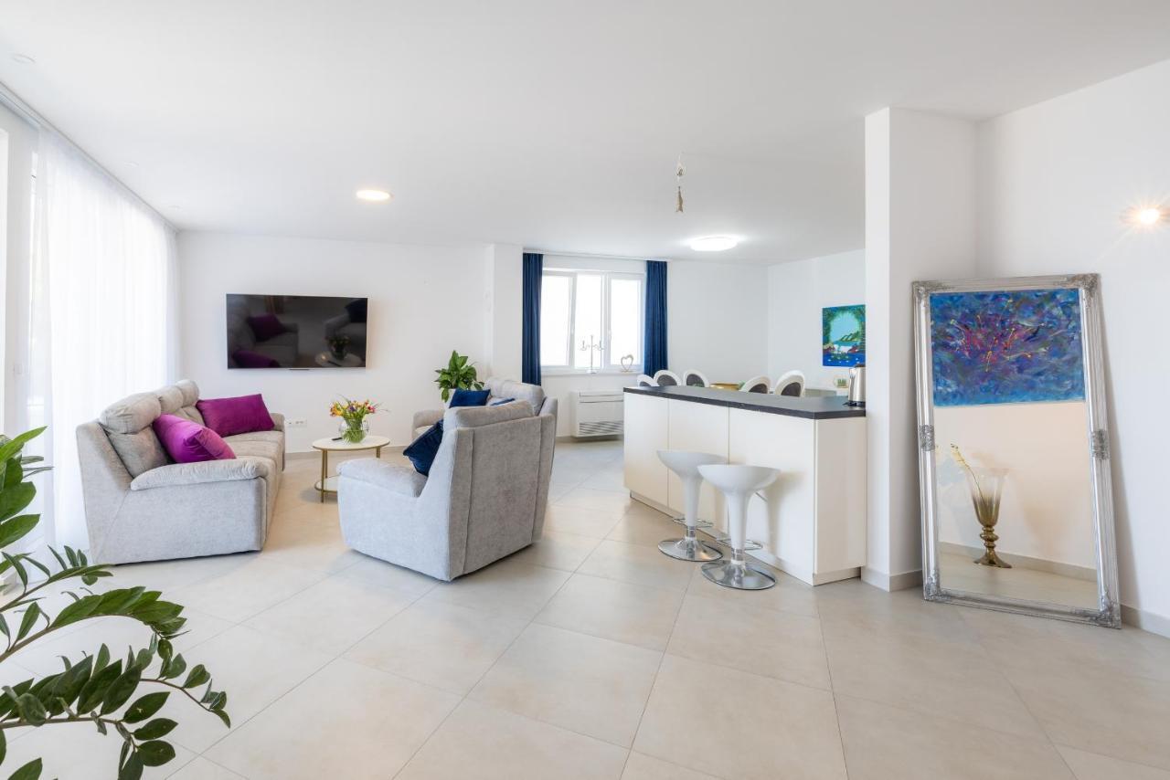מאקרסקה Villa Smaragd - Lapis - Luxury Apartment With Shared Pool מראה חיצוני תמונה