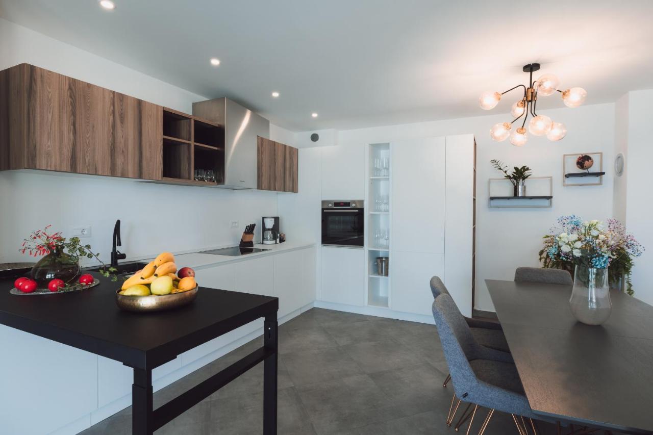 מאקרסקה Villa Smaragd - Lapis - Luxury Apartment With Shared Pool מראה חיצוני תמונה