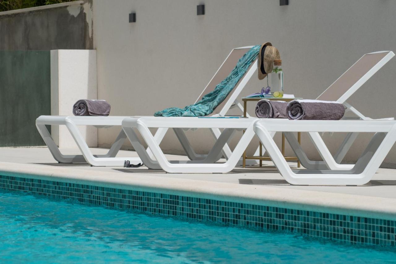 מאקרסקה Villa Smaragd - Lapis - Luxury Apartment With Shared Pool מראה חיצוני תמונה