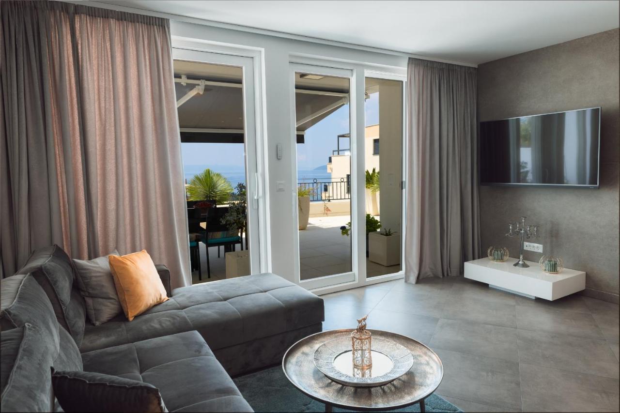 מאקרסקה Villa Smaragd - Lapis - Luxury Apartment With Shared Pool מראה חיצוני תמונה